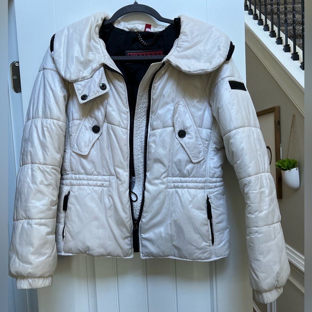 Burberry Puffer Coat Size M